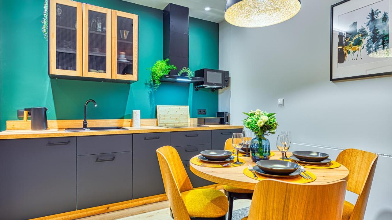 Apartamenty Vip Centrum - Wczasowa 17 By Royal Aparts Świeradów-Zdrój Exterior foto